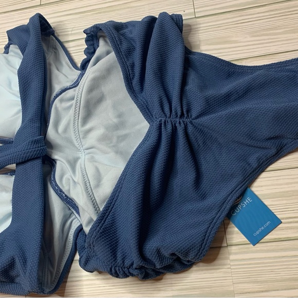NWT Cupshe one piece v-neck with cut-outs-Navy Women’s Small - Picture 6 of 7